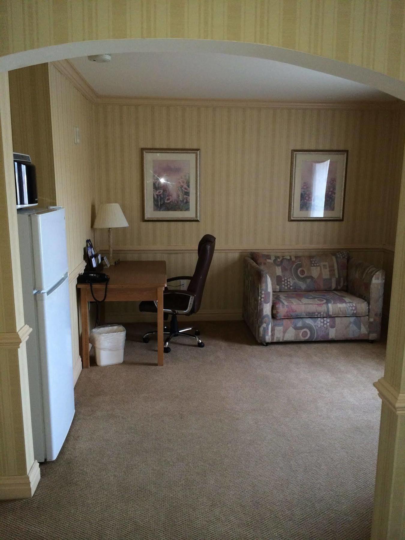 Western Hotel 2*